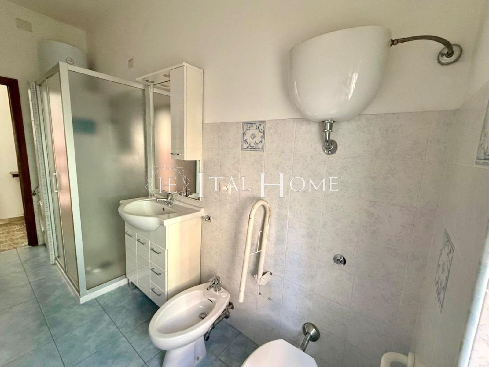 Appartamento in vendita ad Alghero, zona Sant’Agostino – Frazionabile e con box auto