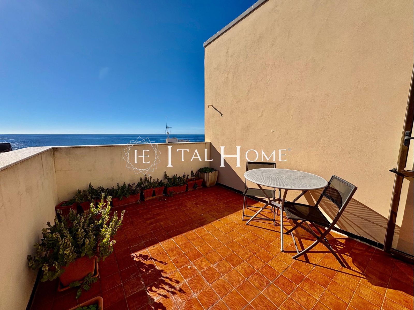 Progetto senza titolo (69) Attico in vendita ad Alghero, Centro – Con ampie terrazze vista mare e box compreso