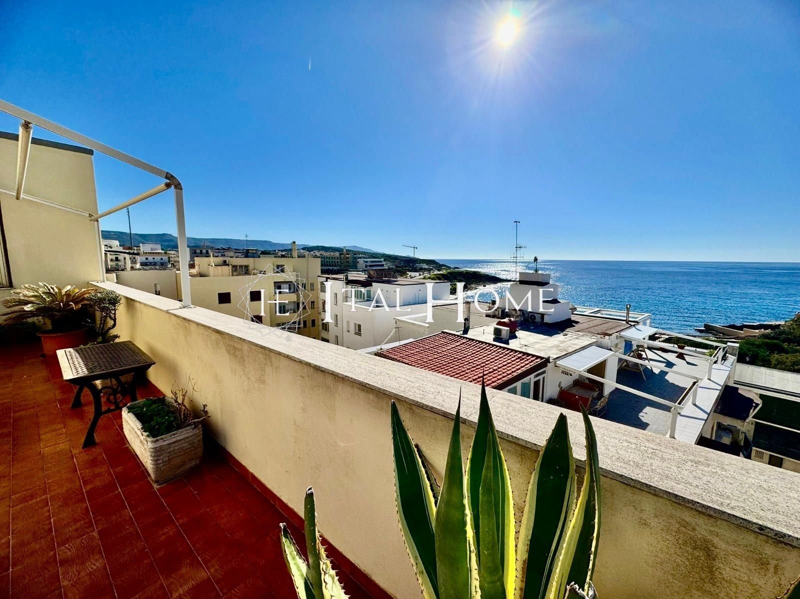 Progetto senza titolo (74) Attico in vendita ad Alghero, Centro – Con ampie terrazze vista mare e box compreso