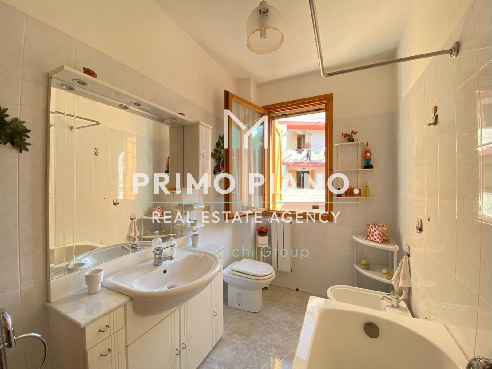 Copia di Copia di Progetto senza titolo (77) Trilocale in vendita ad Alghero, zona tranquilla vicino al mare – Con cortile privato e box
