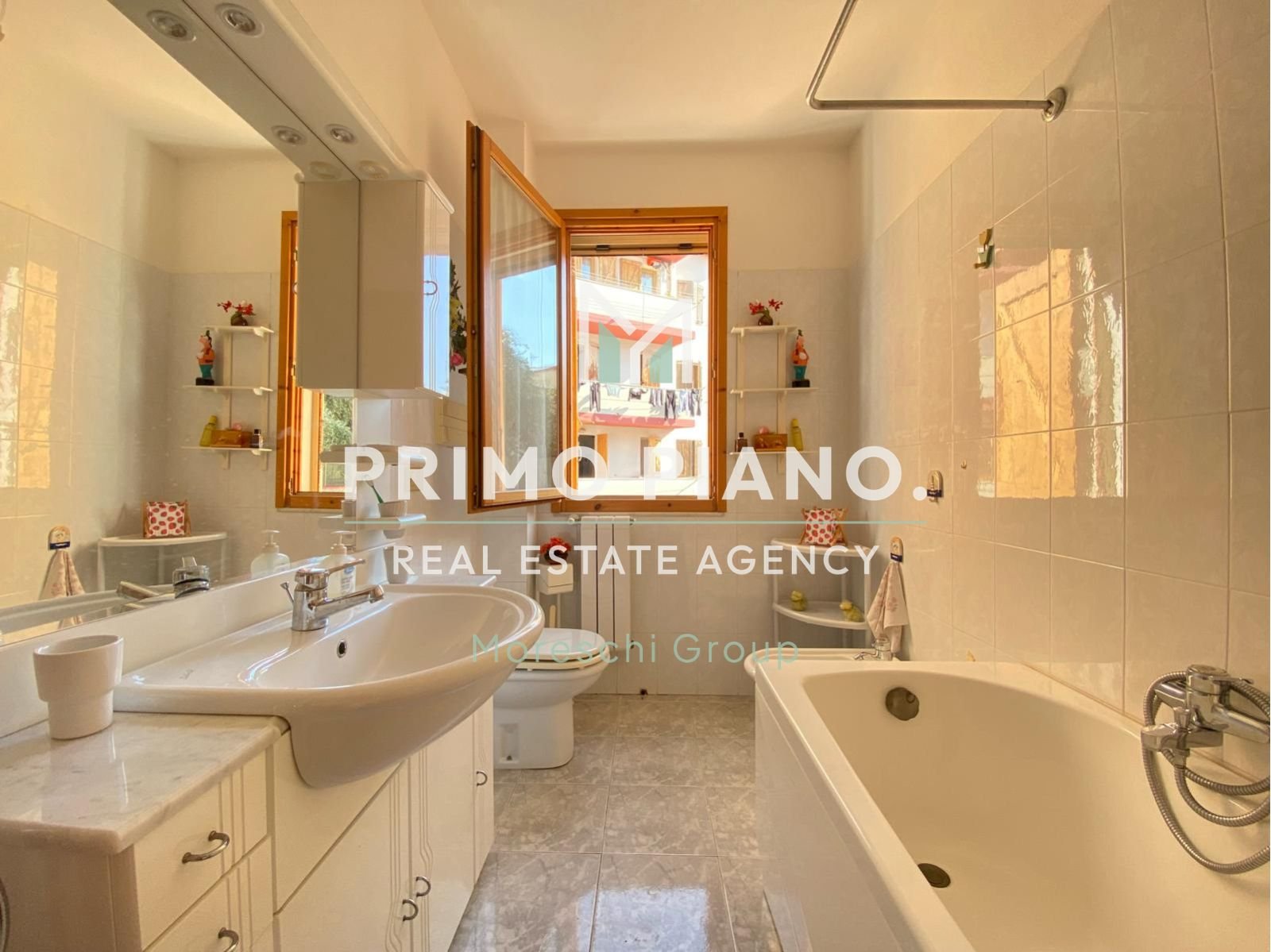 Copia di Copia di Progetto senza titolo (78) Trilocale in vendita ad Alghero, zona tranquilla vicino al mare – Con cortile privato e box