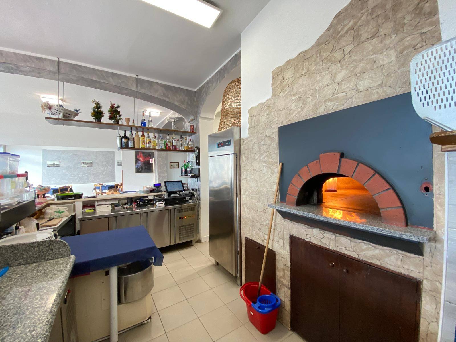 20240613100807-8 ALGHERO – Opportunità unica nel cuore della città, a due passi dal mare!