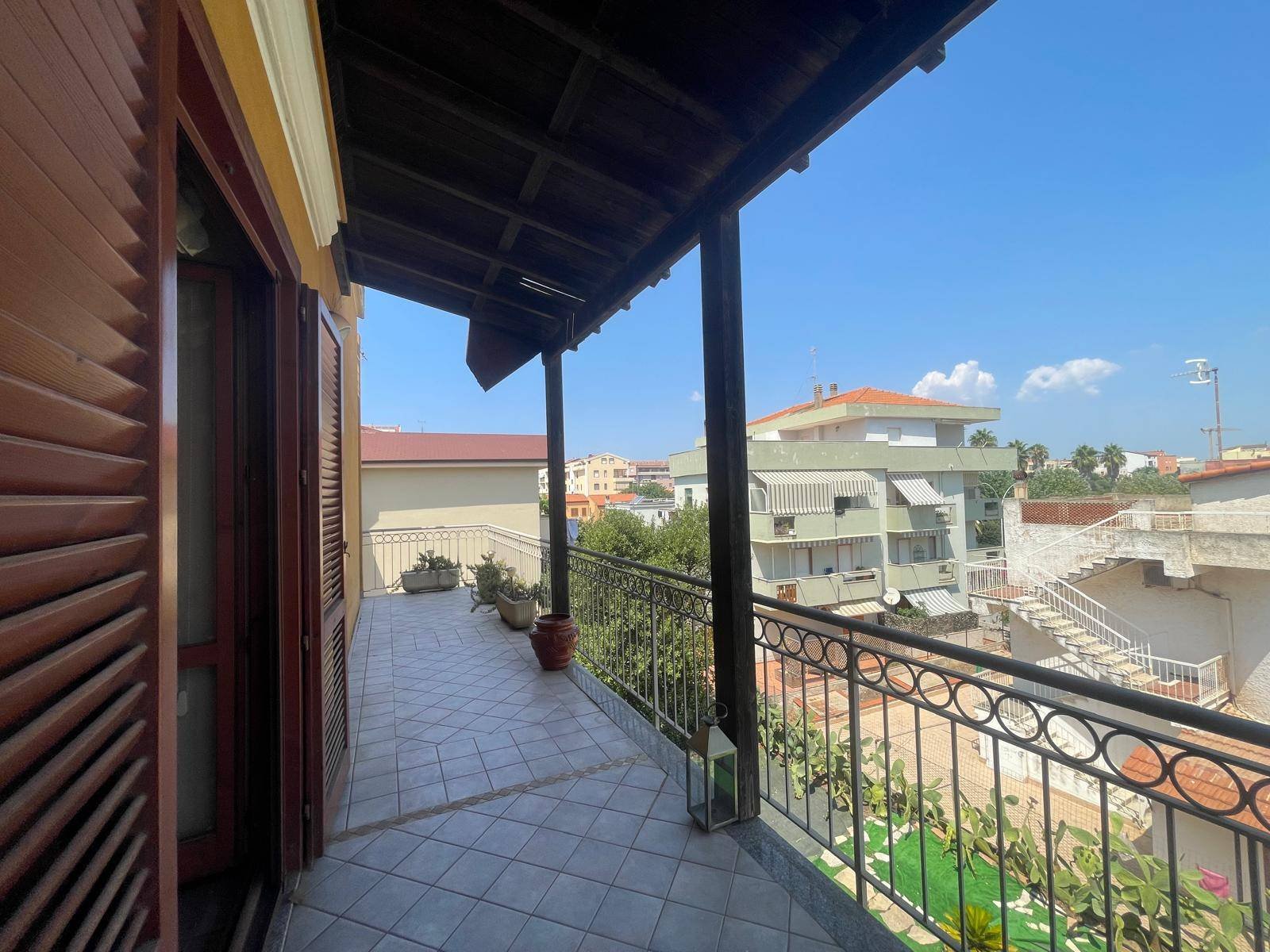 20250816185332-17 ALGHERO, Appartamento Signorile con Ampia Terrazza e Box Auto