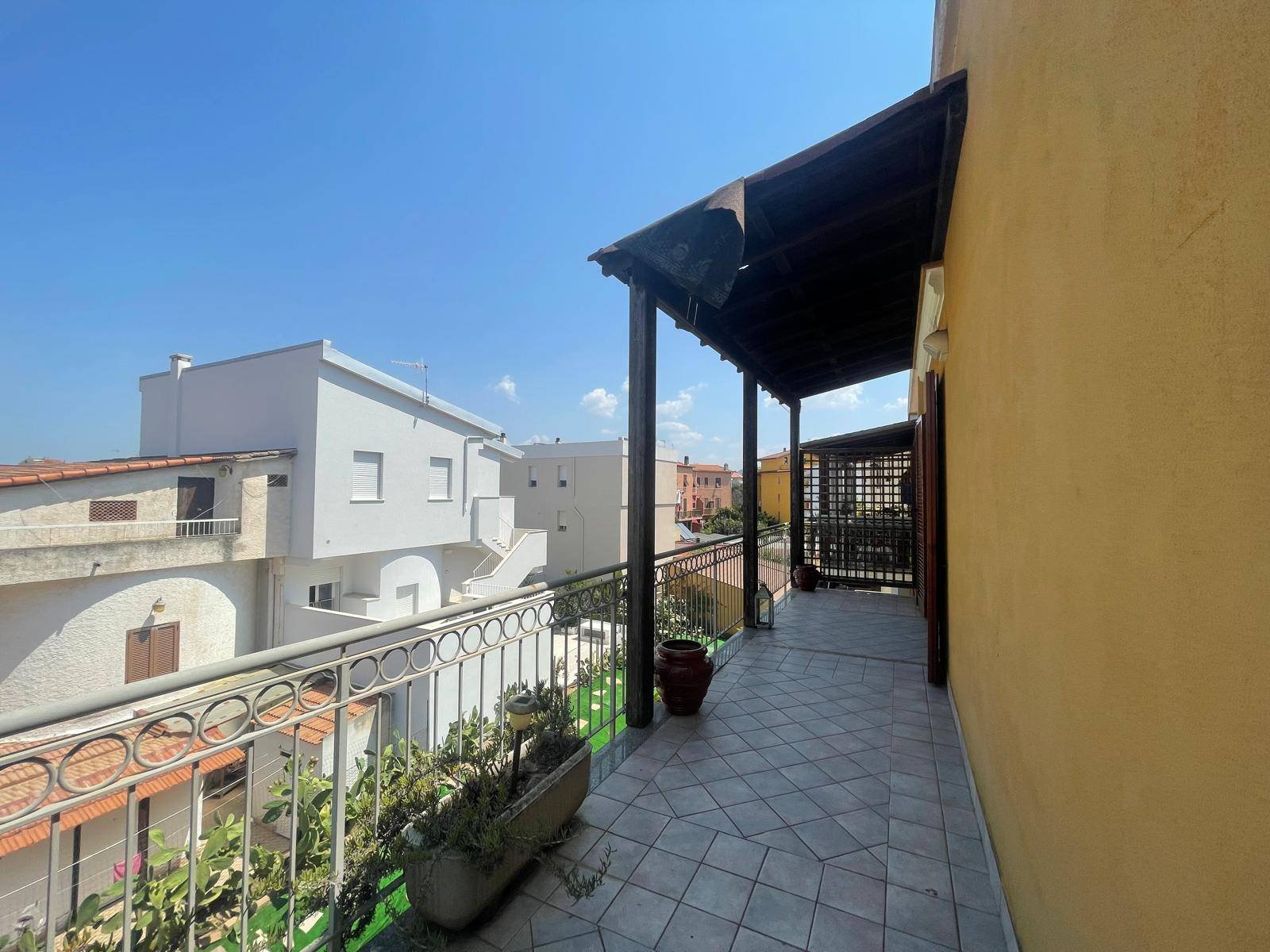 20250816185338-21 ALGHERO, Appartamento Signorile con Ampia Terrazza e Box Auto