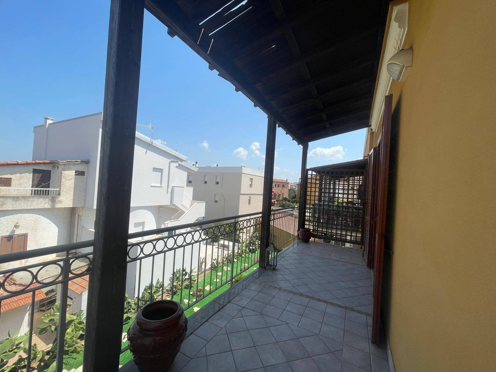 20250816185340-22 ALGHERO, Appartamento Signorile con Ampia Terrazza e Box Auto