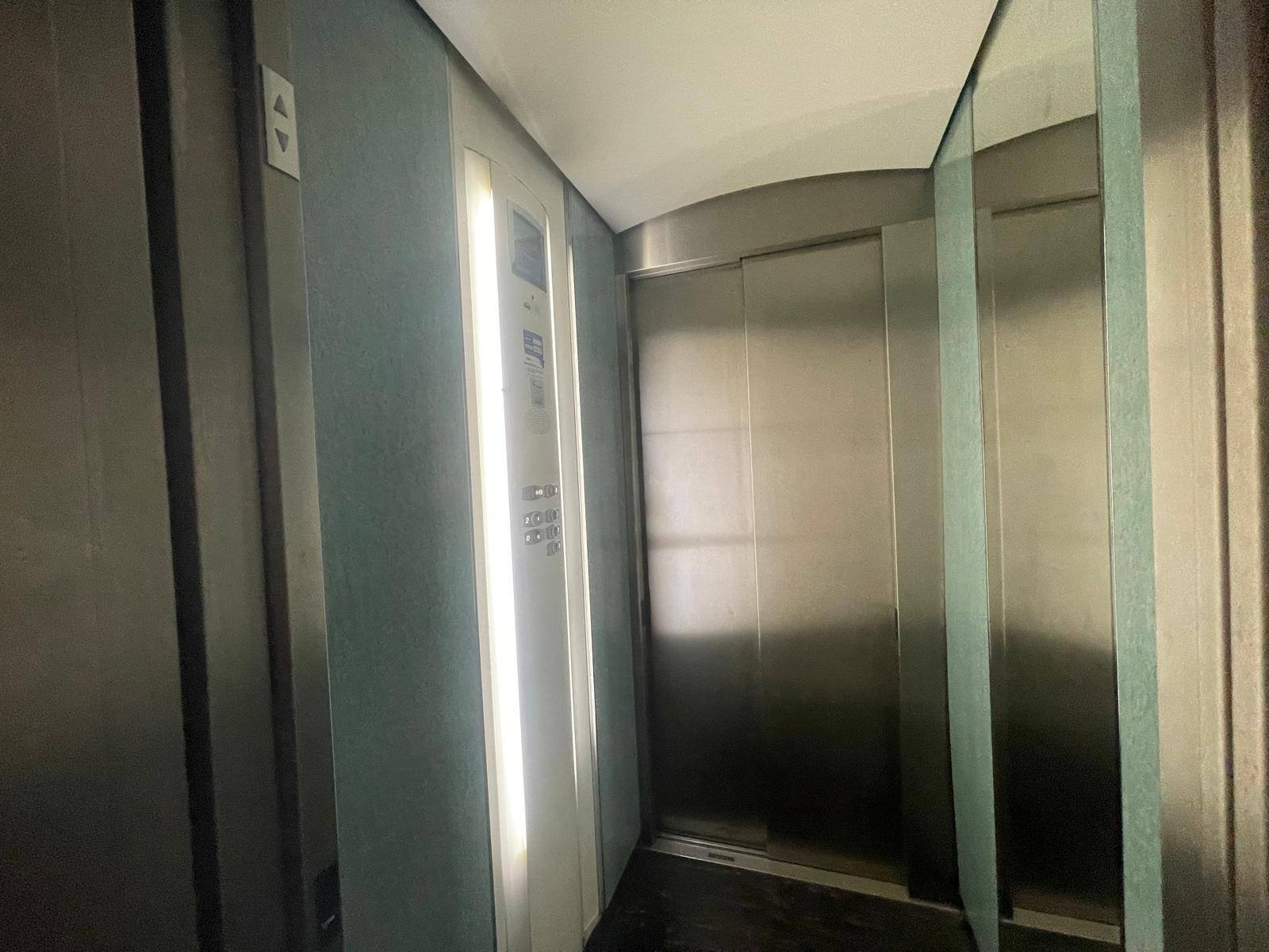 20250816185352-30 ALGHERO, Appartamento Signorile con Ampia Terrazza e Box Auto